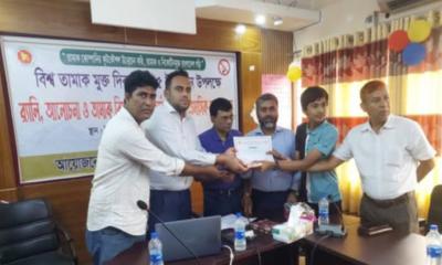 বিএনপি গণতন্ত্রে বিশ্বাস করে বলেই নির্বাচন চায় : মঈন খান
