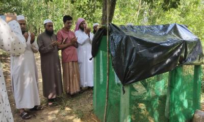 কাঞ্চননগরে শহীদ মাহিনের পরিবারের পাশে শেখ হুসাইন মুহাম্মদ শাহজাহান ইসলামাবাদী