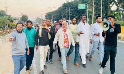 ধামরাইয়ে বিএনপির আনন্দ মিছিল ও মিষ্টি বিতরণ