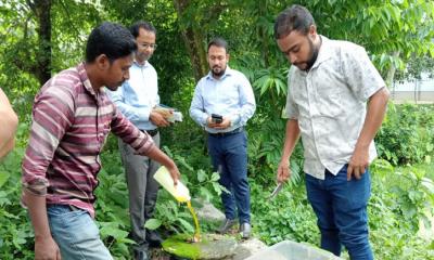 পত্নীতলায় ভুয়া মেডিসিন কারখানার সন্ধান: মালামাল জব্দ ও জরিমানা আদায়