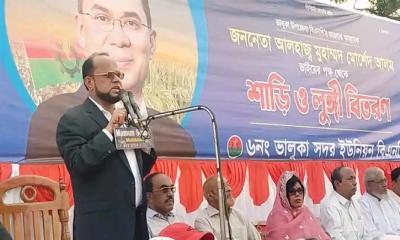 ভালুকায় আলহাজ্ব মুহাম্মদ মোর্শেদ আলমের উদ্যোগে বিএনপি’র উঠান বৈঠক ও শাড়ি-লুঙ্গি বিতরণ