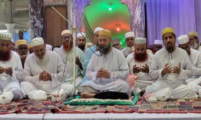 আমরা দ্বীন ইসলাম নিয়ে স্বাধীনভাবে বসবাস করতে চাই’ — ছারছীনার পীর সাহেব