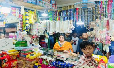 কালীগঞ্জে মেয়াদহীন পণ্য বিক্রির দায়ে মোবাইল কোর্টের জরিমানা