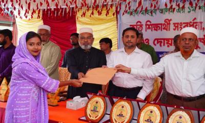 শহীদ মাহবুব আলমের প্রথম শাহাদাত বার্ষিকী পালিত: কৃতি শিক্ষার্থী সংবর্ধনা ও গুণীজন সম্মাননা