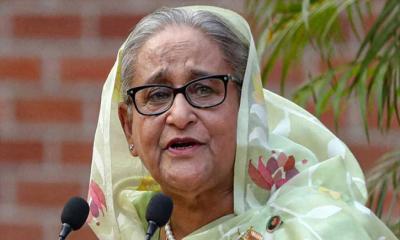 শেখ হাসিনাসহ পলাতকদের হাজিরে পত্রিকায় বিজ্ঞপ্তি প্রকাশের নির্দেশ