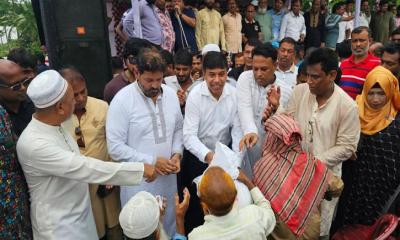 রূপগঞ্জে জিয়াউর রহমানের শাহাদাত বার্ষিকীতে ঈদসামগ্রী বিতরণ
