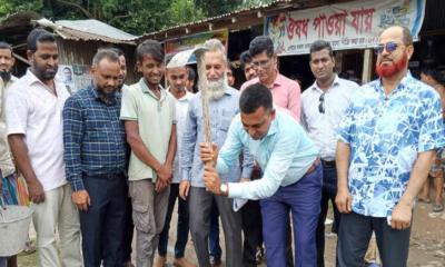 বাউফল পৌর শহরে পানির পাম্প ও যাত্রী ছাউনীর শুভ উদ্বোধন