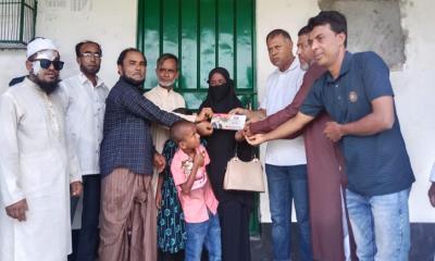 তারাকান্দায় বজ্রপাতে নিহত পরিবারের পাশে বিএনপির নেতা মোতাহার হোসেন