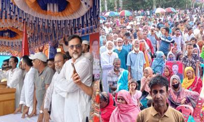 পত্নীতলায় হাতি-ঘোড়া নিয়ে নাজিবুল্লাহ চৌধুরীর নেতৃত্বে বিএনপির প্রতিষ্ঠাবার্ষিকী উদযাপন