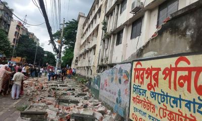 মিরপুর কলেজের দেয়াল ধসে ২ জন নিহত, আহত অন্তত ৭