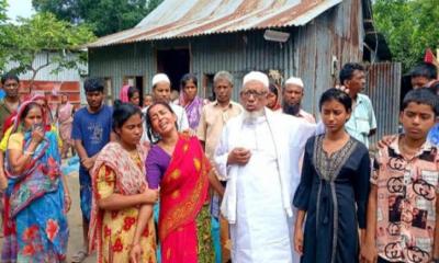 মুকসুদপুরে নিহত গৌতমের পরিবারের পাশে মাওলানা আব্দুল হামিদ