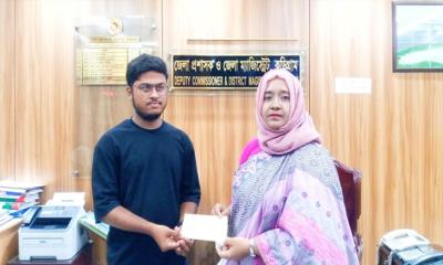 কুড়িগ্রামে এসএসসিতে শীর্ষে ‘আপন’-এর পাশে জেলা প্রশাসক নুসরাত সুলতানা