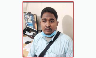 বগুড়ার দুই মামলার পলাতক আসামি রিপন সরকার বেনাপোলে আটক