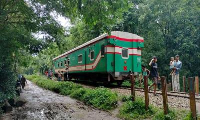 বোয়ালখালীতে বগি ফেলে ঢাকায় গেল কক্সবাজার এক্সপ্রেস