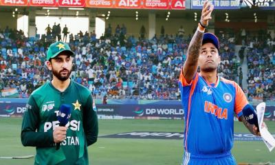 ভারতের বিপক্ষে টসে জিতে ব্যাটিংয়ে পাকিস্তান