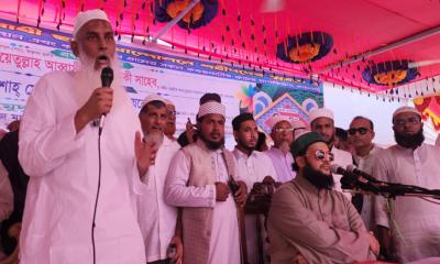 মুরাদনগরে সাবেক মন্ত্রী কায়কোবাদের গণসংযোগে জনতার ঢল