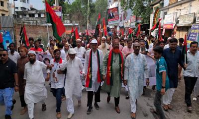 গণঅভ্যুত্থান দিবস উপলক্ষে চাঁপাইনবাবগঞ্জে বিএনপির বর্ণাঢ্য বিজয় র‌্যালি