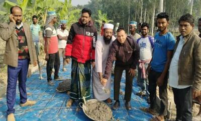 মান্দায় আরসিসি ঢালাই রাস্তার নির্মাণ কাজের উদ্বোধন