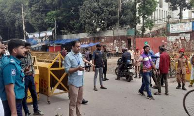 ডাকসু নির্বাচন: নজিরবিহীন নিরাপত্তায় ঢাবি ক্যাম্পাস
