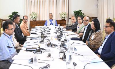 প্রাথমিকে প্রধান শিক্ষকের শূন্য পদে দ্রুত নিয়োগের নির্দেশ প্রধান উপদেষ্টার