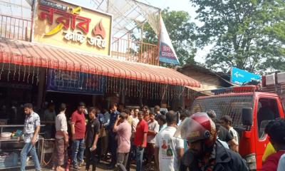 শ্রীনগরে রেস্তোরাঁয় অগ্নিকাণ্ড, ঘণ্টাখানেকের চেষ্টায় নিয়ন্ত্রণে আগুন