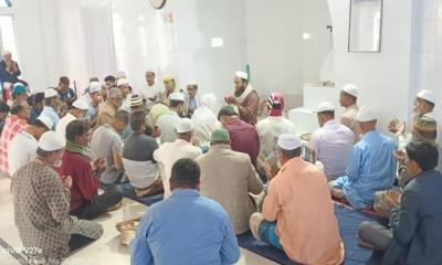 লালপুরে বেগম খালেদা জিয়ার রোগমুক্তি কামনায় মসজিদে দোয়া