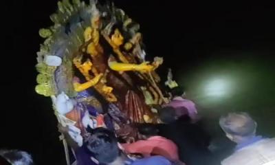 প্রতিমা বিসর্জন আর বিষাদের সুরে শেষ হলো শারদীয় দুর্গোৎসব