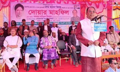 অসুস্থ খালেদা জিয়ার জন্য দোয়ার মাহফিলে জনতার ঢল, তৈরি হলো জনসমুদ্র