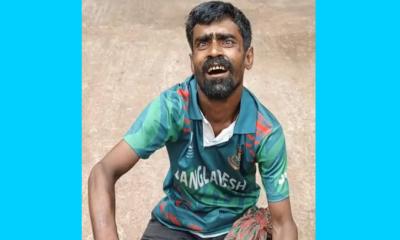 কেশবপুরে প্রতিবন্ধী রবিউলের জীবিকার ভ্যান চুরি, পাশে প্রশাসন