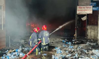 ৭ ঘণ্টা পর  শাহজালাল বিমানবন্দরের আগুন নিয়ন্ত্রণে