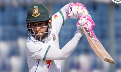 শততম টেস্টে আজ সেঞ্চুরি হলো না মুশফিকের
