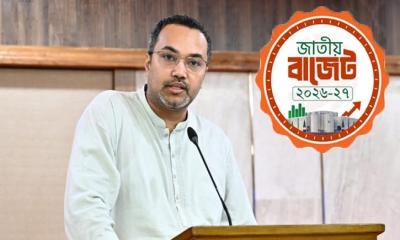 নতুন বাজেটে অর্থনীতি পুনর্গঠনের রূপরেখা তুলে ধরলেন প্রধানমন্ত্রীর উপদেষ্টা