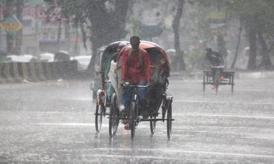 ১৭ জেলায় ৬০ কিলোমিটার বেগে ঝড়ের আভাস