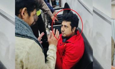 শাহবাগে হাদি চত্বর থেকে পিস্তলসহ যুবক আটক
