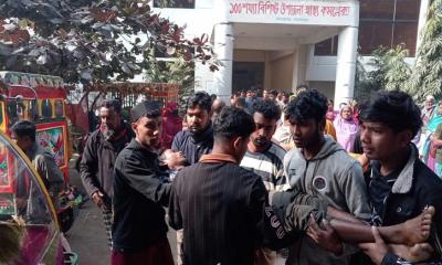 মাদারগঞ্জে বিদ্যুৎস্পৃষ্টে নির্মাণ শ্রমিকের মৃত্যু, চিকিৎসায় অবহেলার অভিযোগ