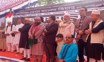 ৫হাজার এতিম, মিসকিন ও মাদ্রাসার ছাত্রদের নিয়ে কুলখানি