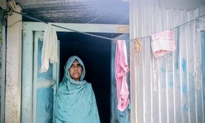 বৃদ্ধা আনোয়ারার মানবেতর জীবনযাপন, সহযোগিতার আহ্বান