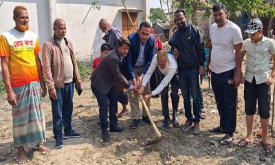মিরপুরে আগুনে পুড়ে নিহতের পরিবারের ঘর নির্মাণ উদ্বোধন