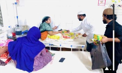 মাটিরাঙায়  যুব পরিষদের উদ্যােগে ইফতার বিতরণ