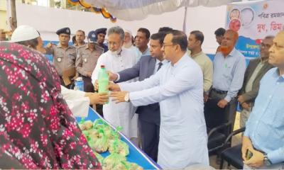 ভালুকায় সুলভ মূল্যে দুধ, ডিম ও মাংস বিক্রয় কার্যক্রম