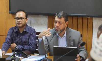 উলিপুরে ভিজিএফ কার্ড বিতরণে অনিয়ম হলে  ছাড় দেবো না