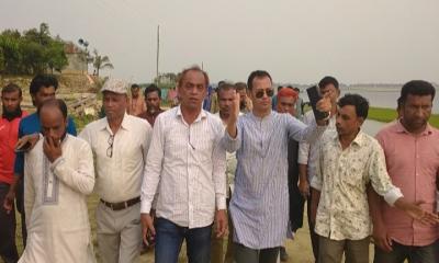 নিহত আরমানের পরিবারের প্রতি এমপি কামরুলের সমবেদনা