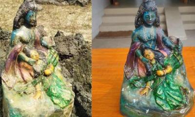 মহাদেবপুরে পুকুর খননের সময় কষ্টিপাথরের রাধাকৃষ্ণ মূর্তি উদ্ধার