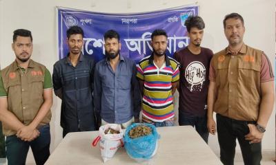 আশুলিয়ায় পৃথক অভিযানে দেড় কেজি গাঁজাসহ গ্রেপ্তার ৪