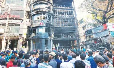 বেইলি রোড ট্র্যাজেডি: ১৩ আসামির বিরুদ্ধে গ্রেফতারি পরোয়ানা