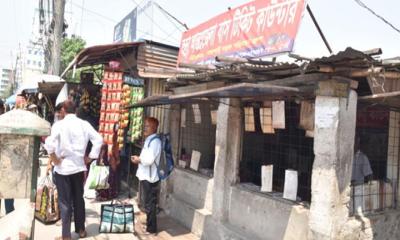 রাজশাহী-ঢাকা রুটে হঠাৎ বাস চলাচল বন্ধ, ভোগান্তিতে যাত্রীরা