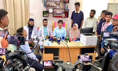 ২৪ ঘণ্টা পর কর্মবিরতি প্রত্যাহার, কাজে ফিরলেন রামেক ইন্টার্ন চিকিৎসকরা
