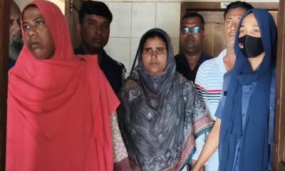 চাঁপাইনবাবগঞ্জে প্রতারণার অভিযোগে নারীসহ গ্রেপ্তার ২