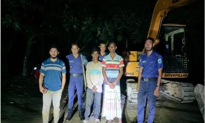 মান্দায় মাটি কাটায় জরিমানা, ৩ ব্যাটারি জব্দ