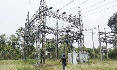 ঘোড়াশালে পল্লীবিদ্যুৎ উপকেন্দ্রে অস্ত্রের মুখে লুট, নিরাপত্তা প্রহরী জিম্মি